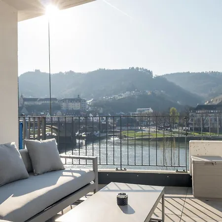 Vivamosel Mit Mosel & Burgblick 2 - Balkon - Parken - Aufzug - Fahrradraum Appartement
