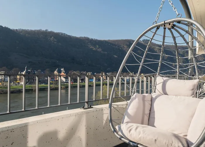 Lägenhet Vivamosel Mit Mosel & Burgblick 2 - Balkon - Parken - Aufzug - Fahrradraum *
